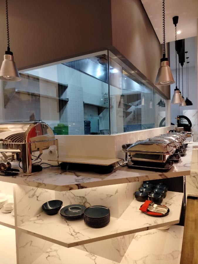 Moritz Biz Gandaria Hotel จาการ์ตา ภายนอก รูปภาพ