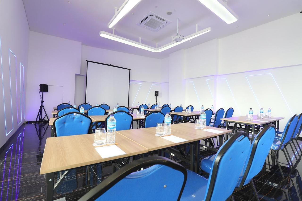 Moritz Biz Gandaria Hotel จาการ์ตา ภายนอก รูปภาพ