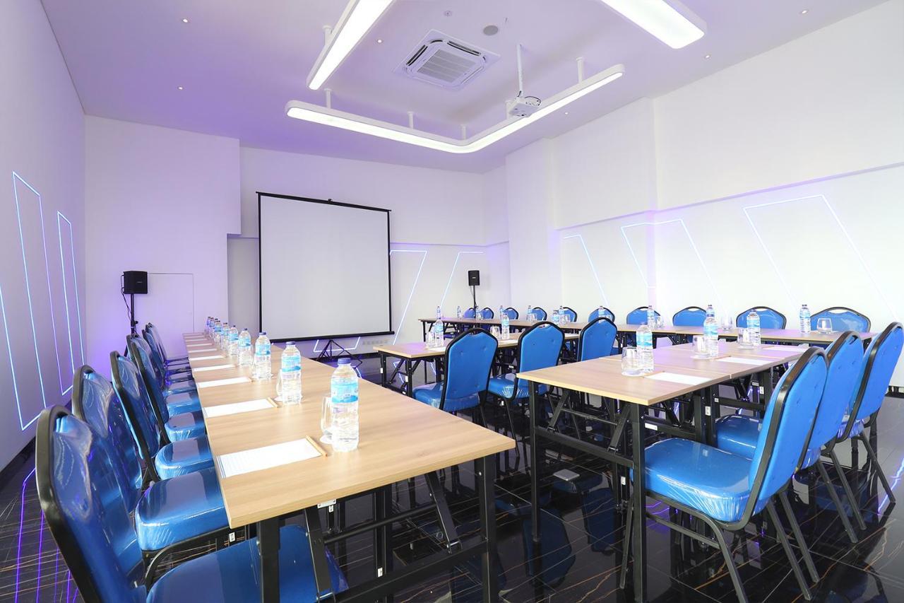 Moritz Biz Gandaria Hotel จาการ์ตา ภายนอก รูปภาพ